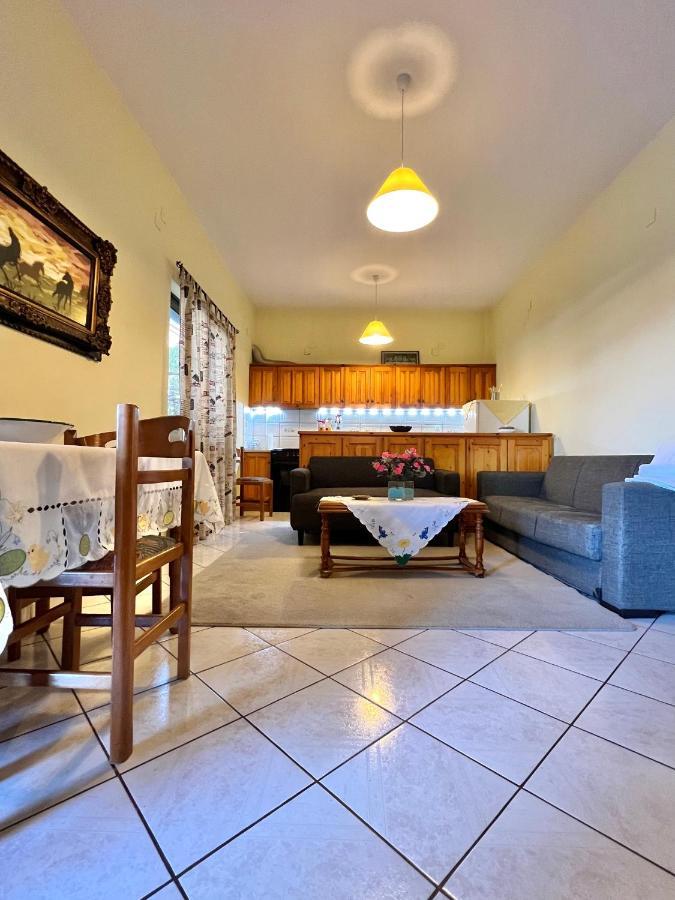 Village Apartment Marathias  Ngoại thất bức ảnh