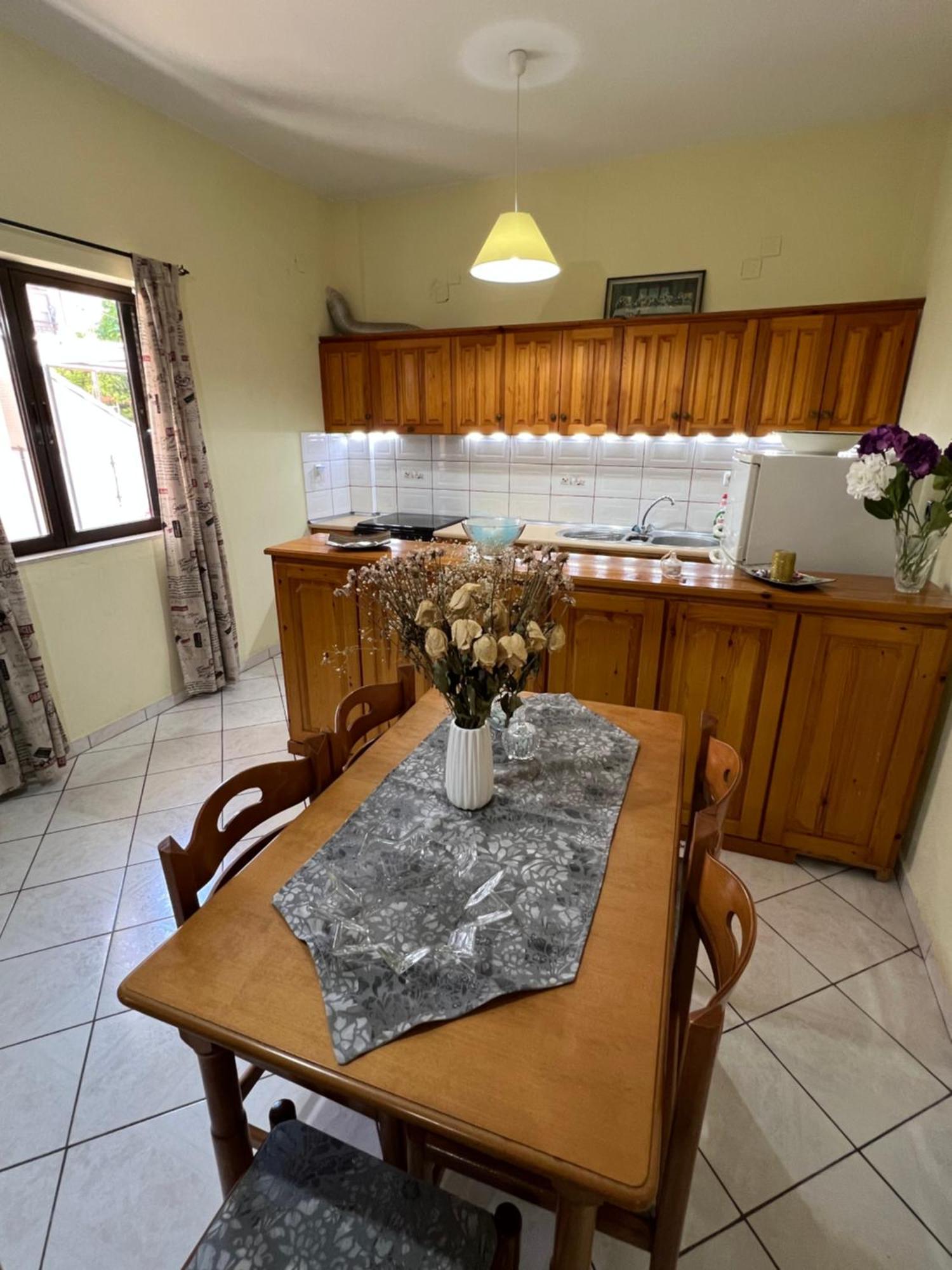 Village Apartment Marathias  Ngoại thất bức ảnh
